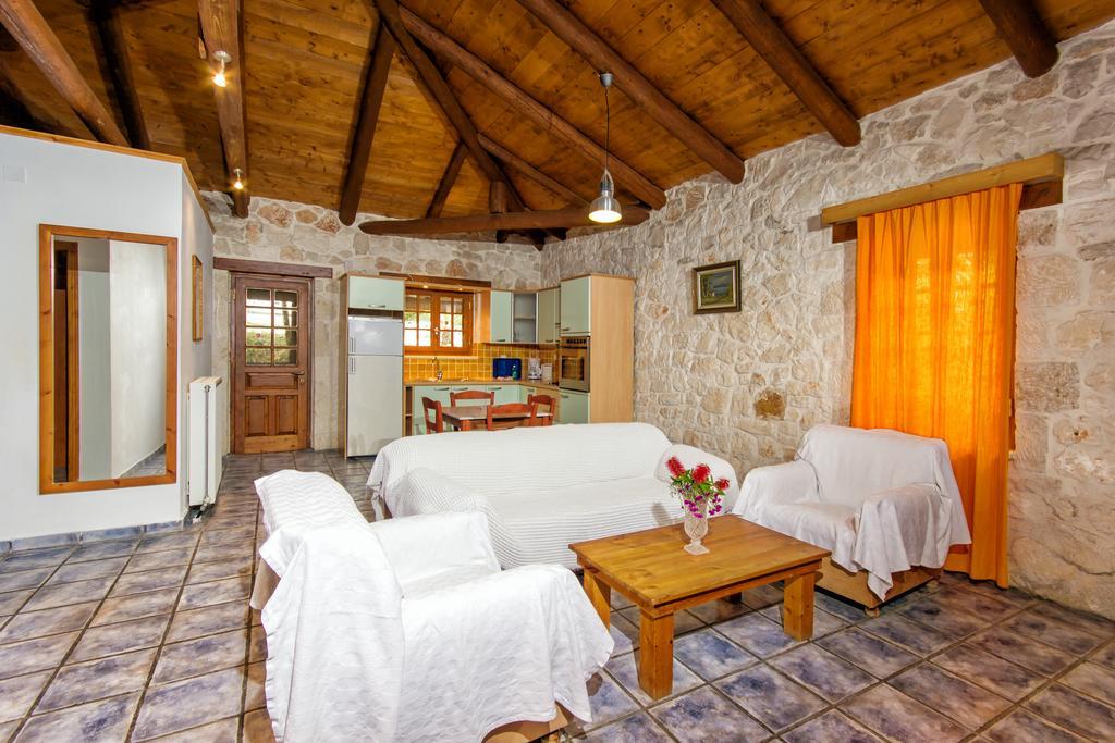 Liuba Houses Ανω Βασιλικος Δωμάτιο φωτογραφία